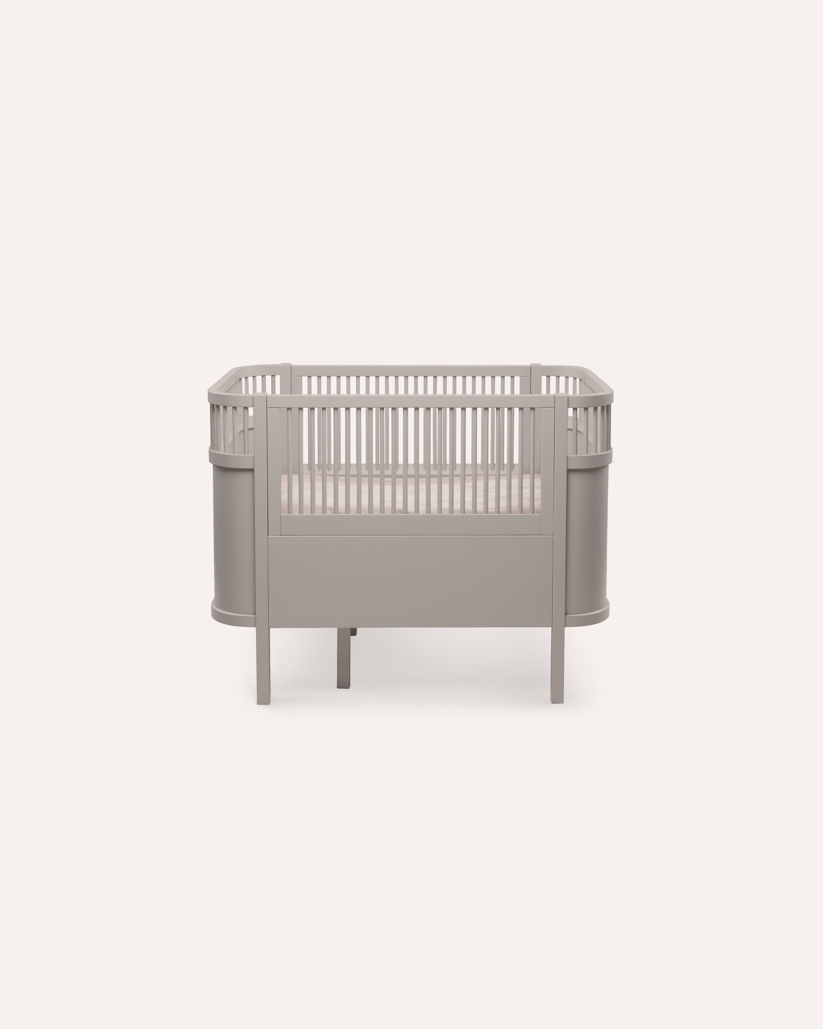 Image of 2: Lowered bed base for your baby