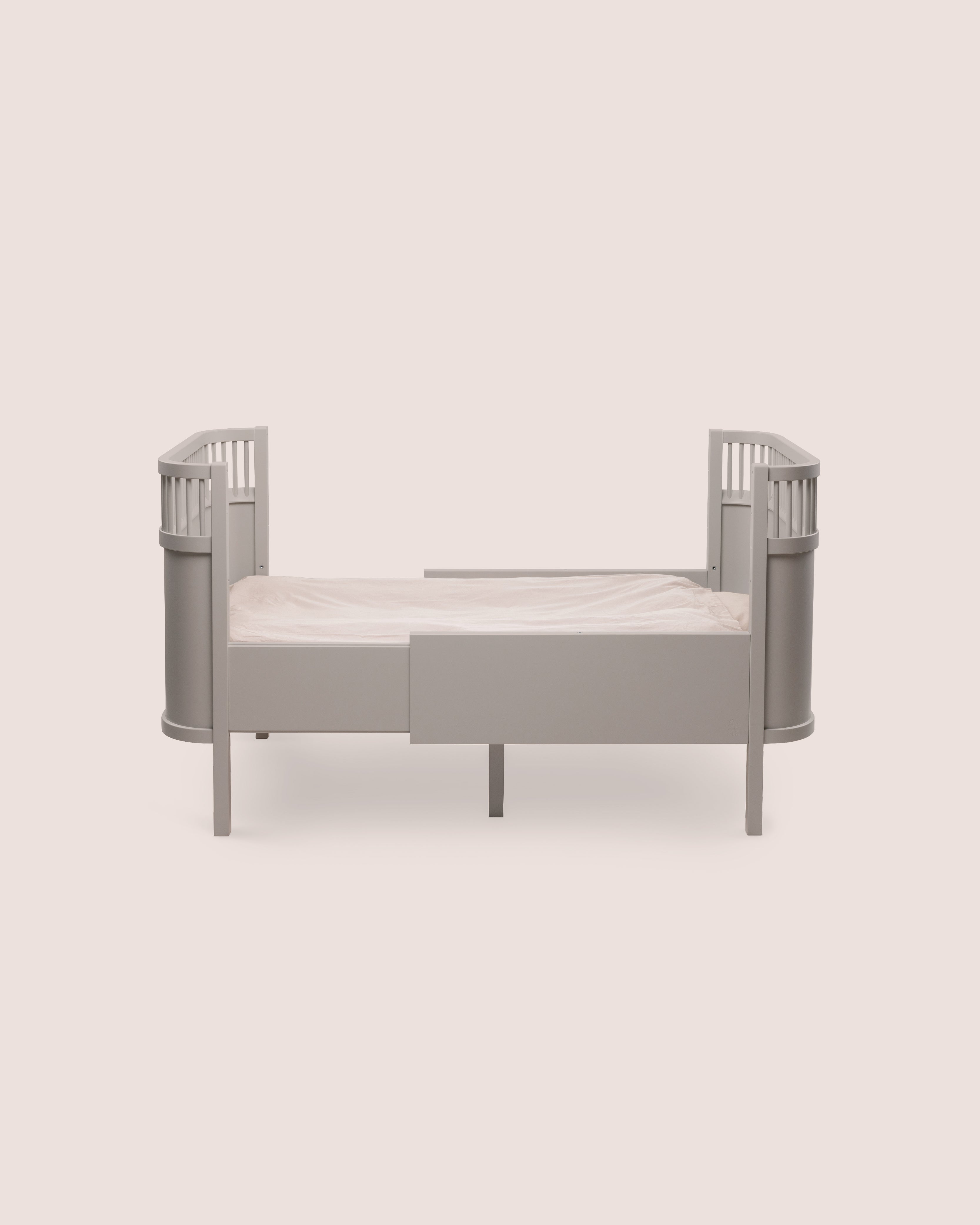 Image of 4: Extended bed for your junior