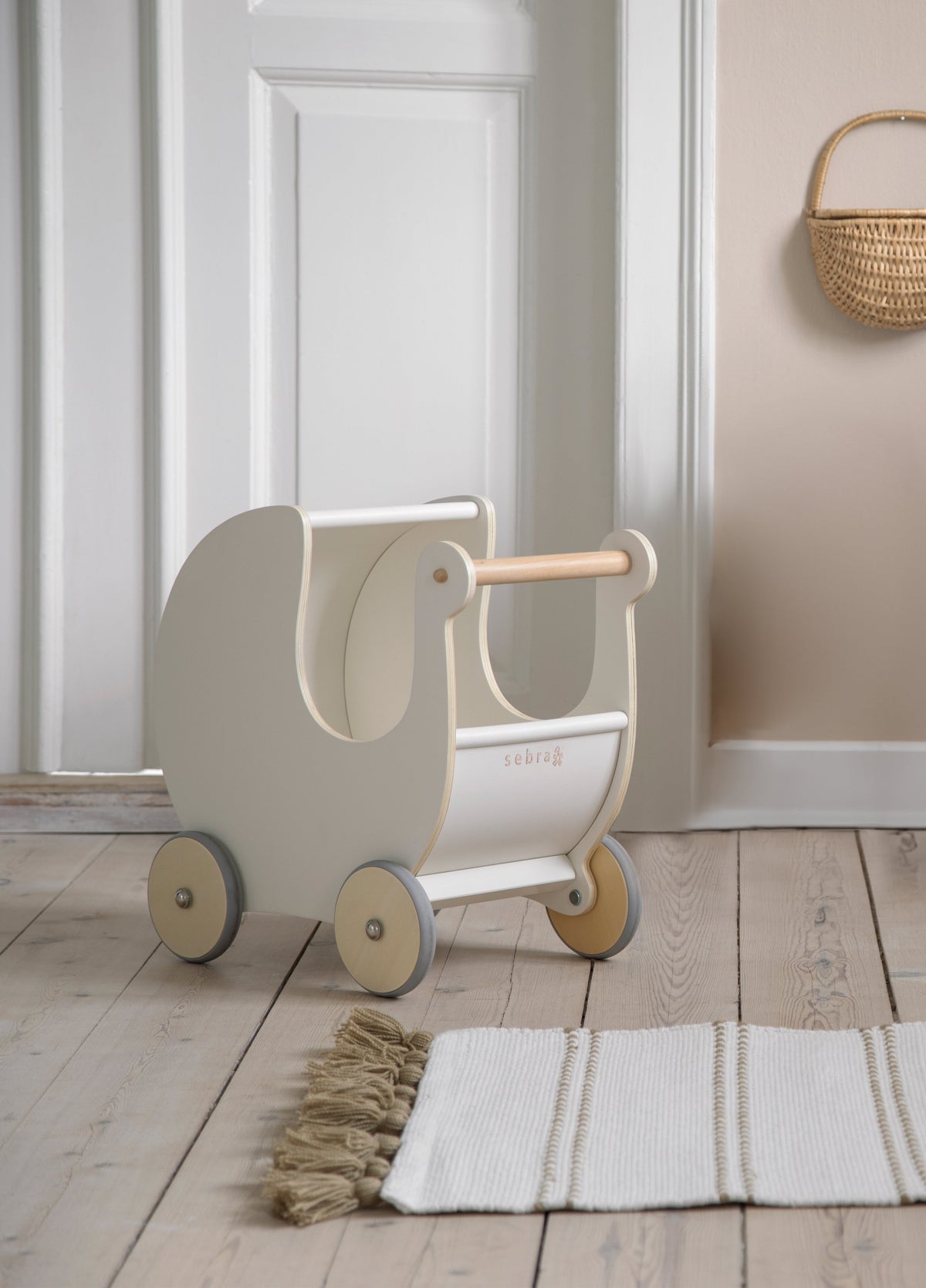Guide to Choosing the Right Walker | Sebra Journal
