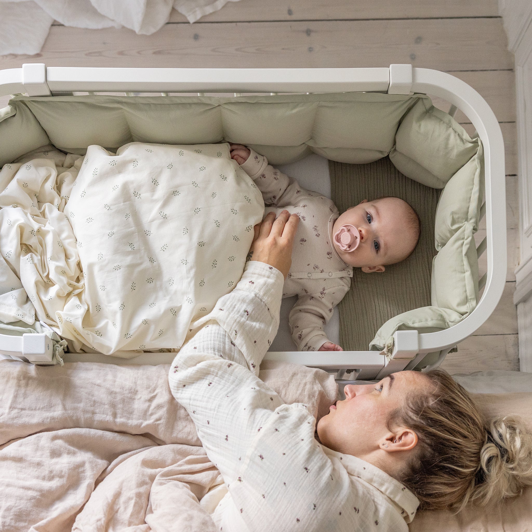 sonanddaughter ベージュ ノースリーブセット Bassinet 2 Pack Fitted Sheets - Cashmere Cross ‐ Snuz