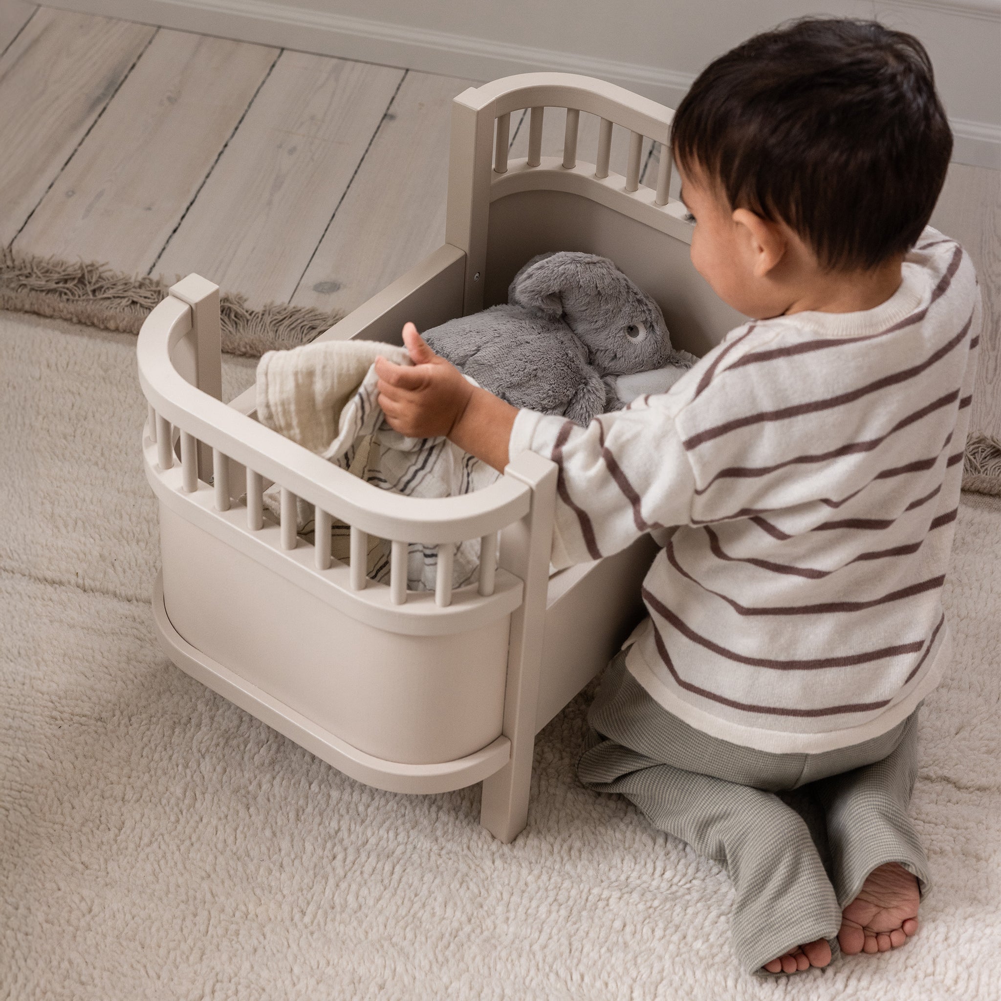 sonanddaughter ベージュ ノースリーブセット Doll's Bed and mattress - Sebra Play - Birchbark Rose