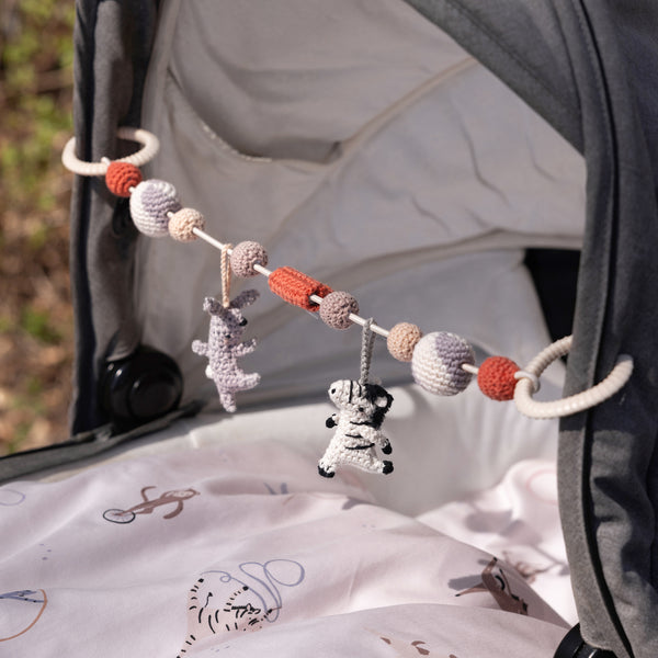 Crochet pram chain, Teeny Toes - Sebra Sleep - Lilac – sebra